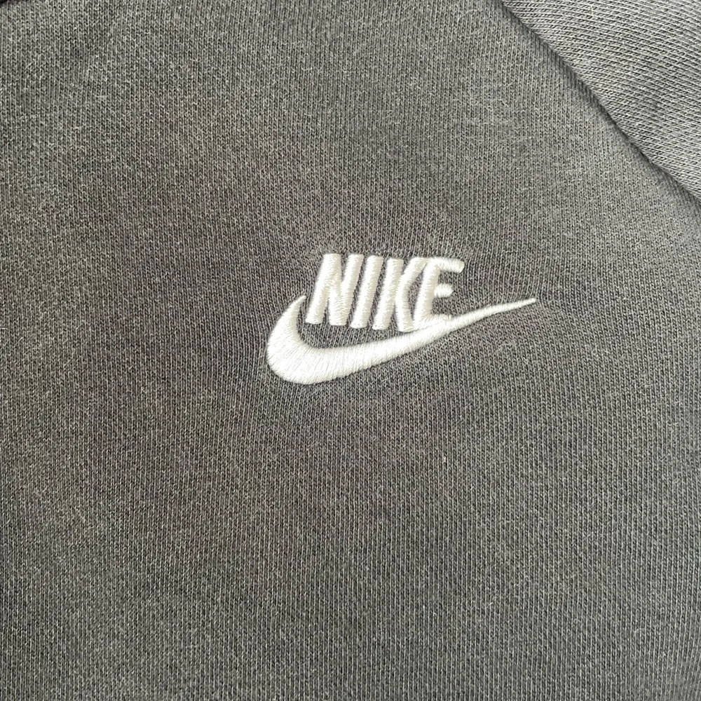 Nike Men's Black Hooded Sweatshirt